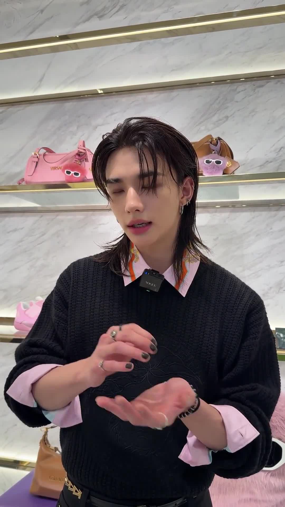 Stray Kidsのヒョンジンにインタビュー！ヴェルサーチェ銀座に来店した